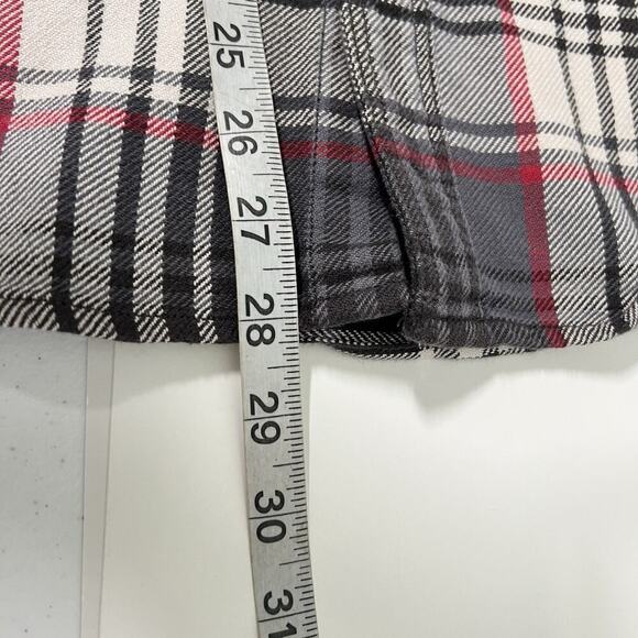 Eddie Bauer Long Sleeve Button Shirt Men's Small Black Red Plaid Flannel Outdoor - Picture 9 of 9